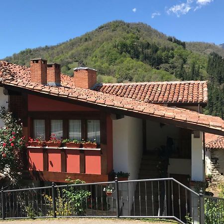 Apartamentos Rurales Los Nogales Cosgaya Exterior photo